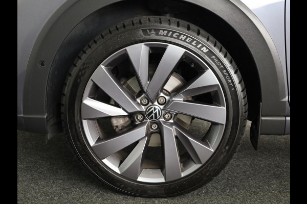 Volkswagen Taigo 1.5 TSI R-Line Business 150PK | Automaat (DSG) | Navigatie | Camera | Stoelverwarming | 18 Inch | Keyless entry