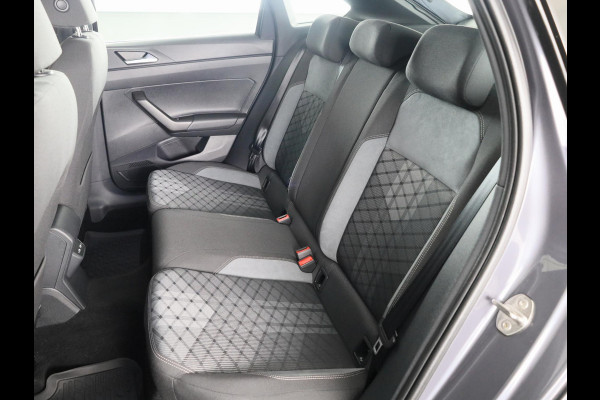 Volkswagen Taigo 1.5 TSI R-Line Business 150PK | Automaat (DSG) | Navigatie | Camera | Stoelverwarming | 18 Inch | Keyless entry