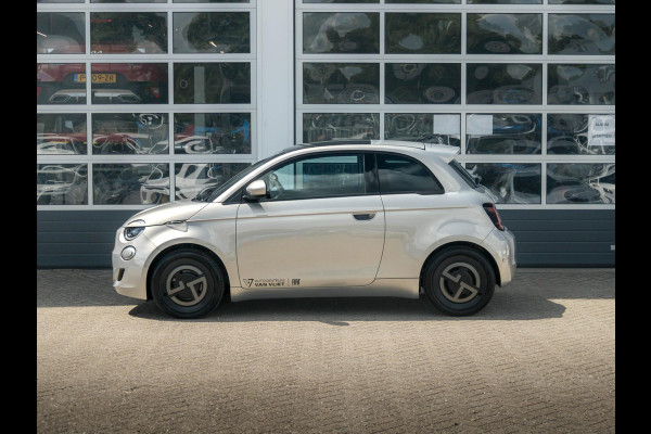 Fiat 500E Giorgio Armani Collector's Edition 42 kWh | 17% Bijtelling | Zeer Exclusief | Beperkte Oplage !