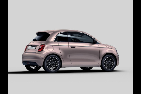 Fiat 500E 3+1 La Prima 42 kWh | 17% Bijtelling | Clima | Cruise | Leder | 17" | Priv Glass | Winter Pack | JBL Sound | BSM | Apple Carplay