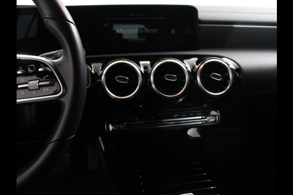 Mercedes-Benz CLA-Klasse Shooting Brake 200 163pk DCT Progressive | Navigatie | Camera | Parkeersensoren | Elektrische achterklep | Stoelverwarming | Cruise Control | Ledverlichting | Climate Control
