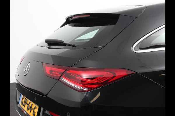 Mercedes-Benz CLA-Klasse Shooting Brake 200 163pk DCT Progressive | Navigatie | Camera | Parkeersensoren | Elektrische achterklep | Stoelverwarming | Cruise Control | Ledverlichting | Climate Control