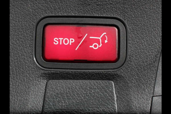 Mercedes-Benz CLA-Klasse Shooting Brake 200 163pk DCT Progressive | Navigatie | Camera | Parkeersensoren | Elektrische achterklep | Stoelverwarming | Cruise Control | Ledverlichting | Climate Control