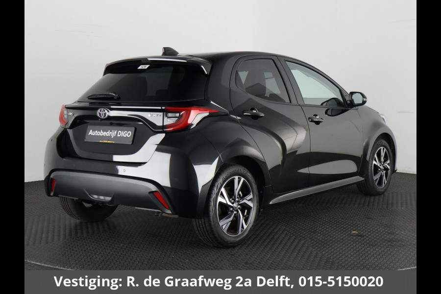 Toyota Yaris 1.5 Hybrid 115 Dynamic Luxury | Stuur- & Stoelverwarming | Dodehoek Detectie | Comfort Pack |