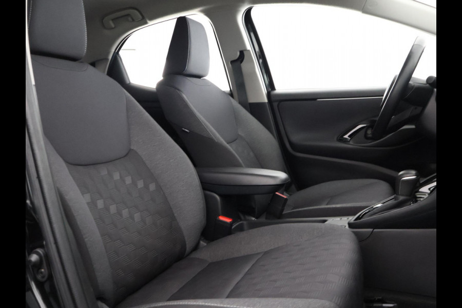 Toyota Yaris 1.5 Hybrid 115 Dynamic Luxury | Stuur- & Stoelverwarming | Dodehoek Detectie | Comfort Pack |