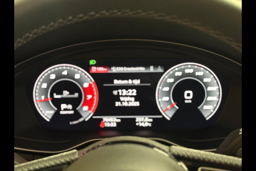 Audi A4 Limousine 35 TFSI S edition Competition 3 x S-line | NAP | Pano | Stoelverwarming | Sfeerverlichting | DAB | CarPlay