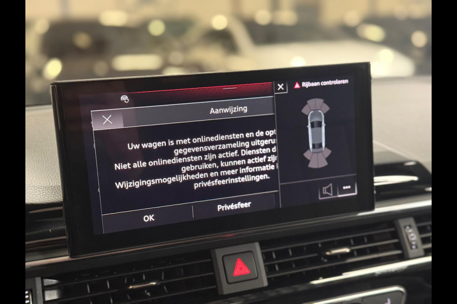 Audi A4 Limousine 35 TFSI S edition Competition 3 x S-line | NAP | Pano | Stoelverwarming | Sfeerverlichting | DAB | CarPlay