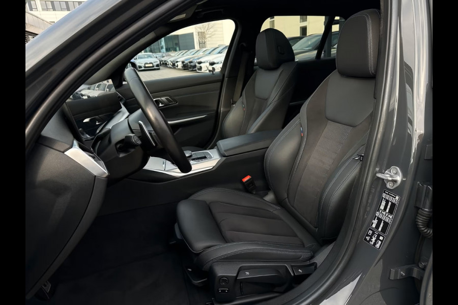BMW 3 Serie Touring 320d xDrive M-SPORT ** LED, NAVI+, PANORAMA, HuD, TREKH, 19-inch LMV, DRAVIT GRAU ** 1e EIG - UNFALLFREI ** ** INFORMEER OOK NAAR ONZE AANTREKKELIJKE FINANCIAL-LEASE TARIEVEN **