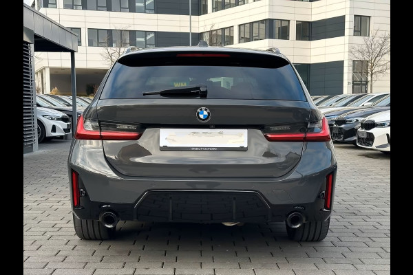 BMW 3 Serie Touring 320d xDrive M-SPORT ** LED, NAVI+, PANORAMA, HuD, TREKH, 19-inch LMV, DRAVIT GRAU ** 1e EIG - UNFALLFREI ** ** INFORMEER OOK NAAR ONZE AANTREKKELIJKE FINANCIAL-LEASE TARIEVEN **
