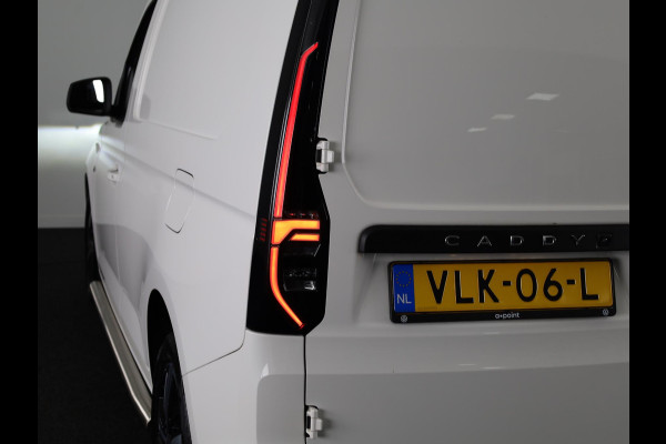 Volkswagen Caddy Cargo 2.0 TDI 1st Edition 122 pk Automaat (DSG) | Navigatie | Parkeersensoren achter | Achteruitrijcamera | Adaptieve cruise control | LED koplampen |