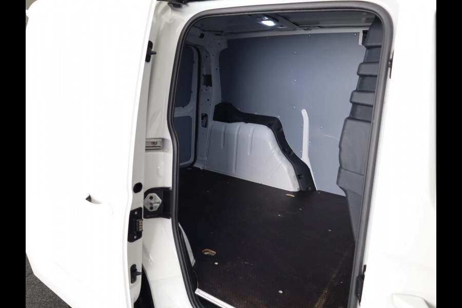 Volkswagen Caddy Cargo 2.0 TDI 1st Edition 122 pk Automaat (DSG) | Navigatie | Parkeersensoren achter | Achteruitrijcamera | Adaptieve cruise control | LED koplampen |