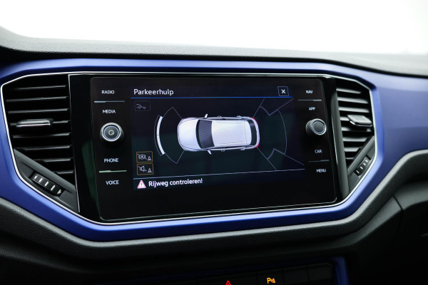 Volkswagen T-Roc 2.0 TSI 4Motion R |Pano|Akra|Dodehoek|Beats|Leder|