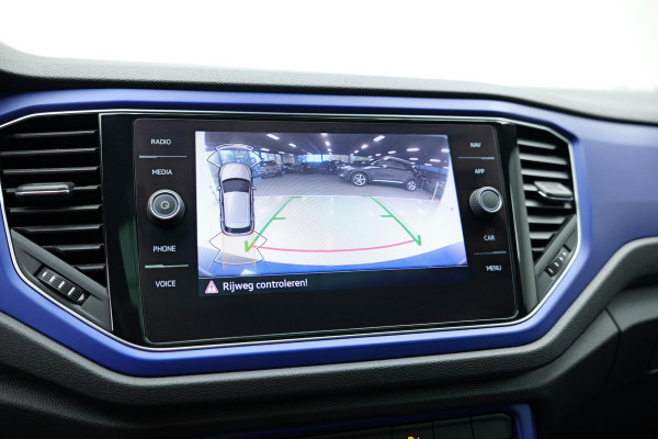 Volkswagen T-Roc 2.0 TSI 4Motion R |Pano|Akra|Dodehoek|Beats|Leder|