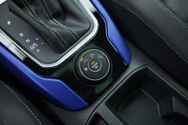 Volkswagen T-Roc 2.0 TSI 4Motion R |Pano|Akra|Dodehoek|Beats|Leder|