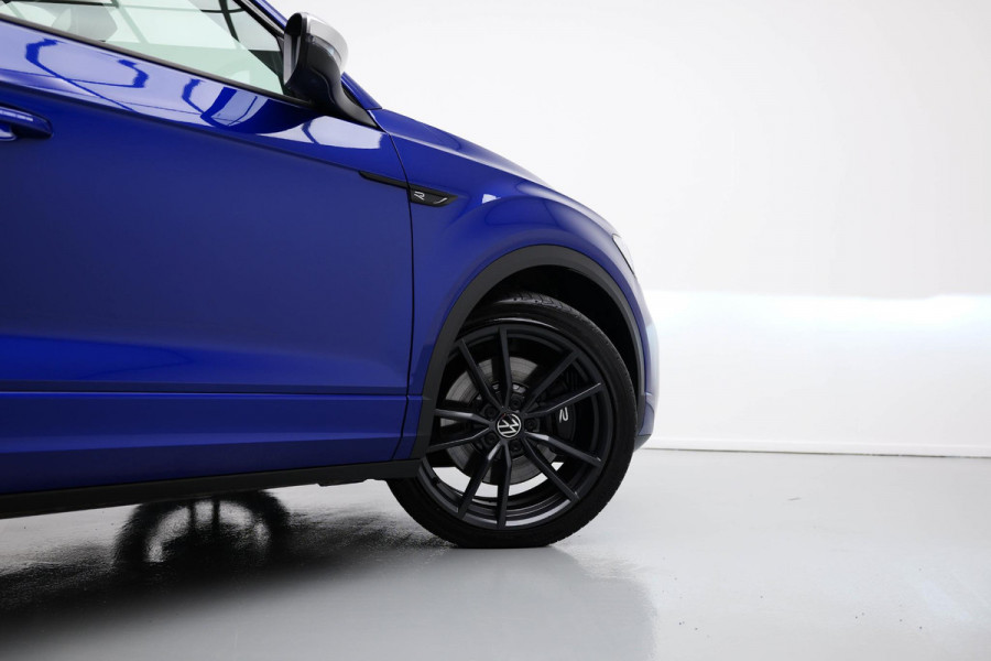 Volkswagen T-Roc 2.0 TSI 4Motion R |Pano|Akra|Dodehoek|Beats|Leder|