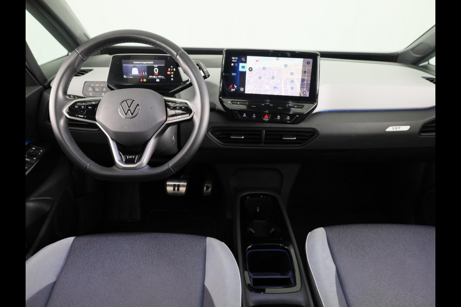 Volkswagen ID.3 First Plus 58 kWh 204 pk | Navigatie | Parkeersensoren | Achteruitrijcamera | Adaptieve cruise control | Matrix LED koplampen | Stoelverwarming |