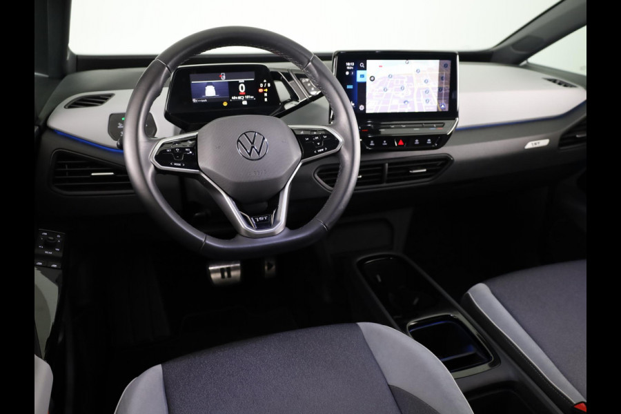 Volkswagen ID.3 First Plus 58 kWh 204 pk | Navigatie | Parkeersensoren | Achteruitrijcamera | Adaptieve cruise control | Matrix LED koplampen | Stoelverwarming |