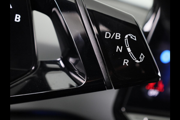 Volkswagen ID.3 First Plus 58 kWh 204 pk | Navigatie | Parkeersensoren | Achteruitrijcamera | Adaptieve cruise control | Matrix LED koplampen | Stoelverwarming |