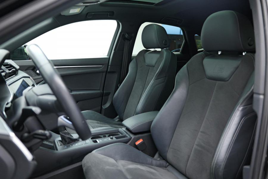 Audi Q3 Sportback 45 TFSI e S-Edition |Pano|3xS-Line|Camera|Dodehoek|
