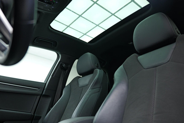 Audi Q3 Sportback 45 TFSI e S-Edition |Pano|3xS-Line|Camera|Dodehoek|