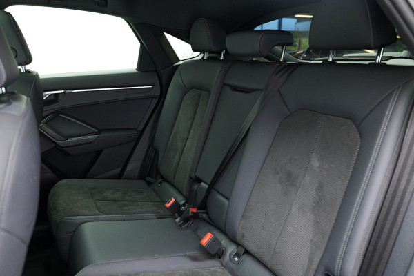 Audi Q3 Sportback 45 TFSI e S-Edition |Pano|3xS-Line|Camera|Dodehoek|
