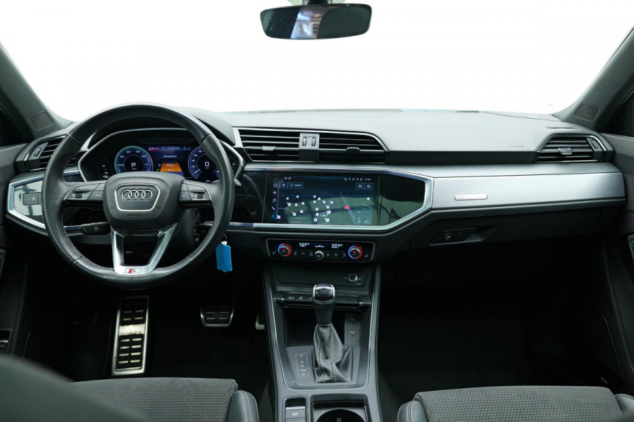 Audi Q3 Sportback 45 TFSI e S-Edition |Pano|3xS-Line|Camera|Dodehoek|