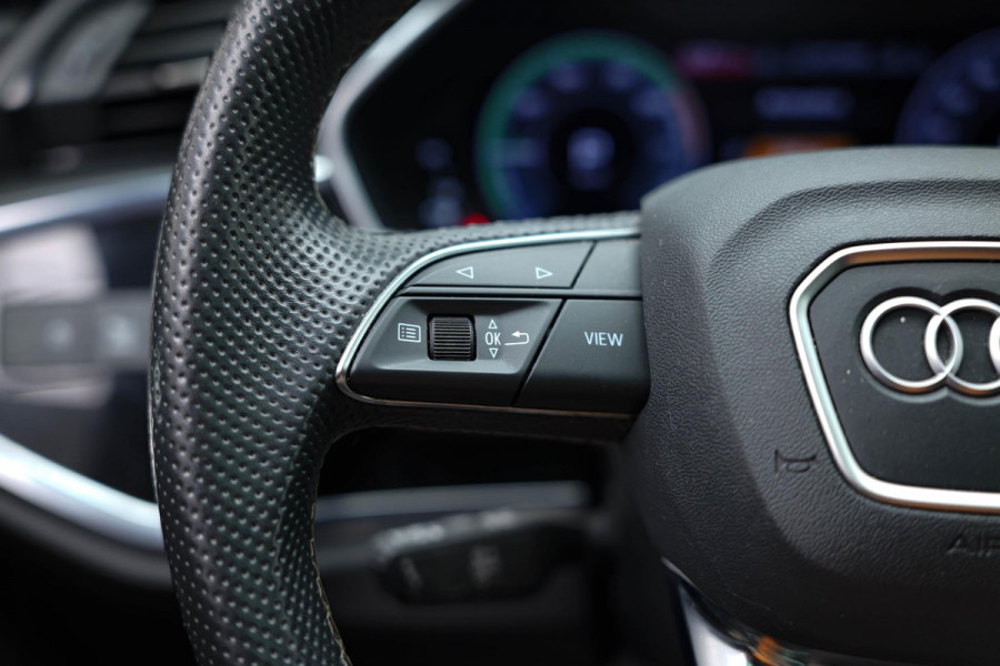 Audi Q3 Sportback 45 TFSI e S-Edition |Pano|3xS-Line|Camera|Dodehoek|