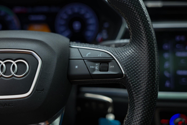 Audi Q3 Sportback 45 TFSI e S-Edition |Pano|3xS-Line|Camera|Dodehoek|