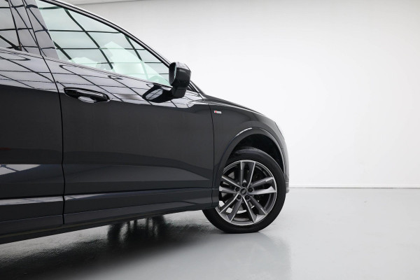Audi Q3 Sportback 45 TFSI e S-Edition |Pano|3xS-Line|Camera|Dodehoek|