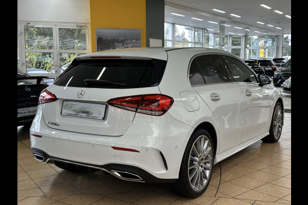 Mercedes-Benz A-Klasse 250e AMG ** LED, MBUX+, DISTR, PANORAMA, HuD, 2-Zone CLIMA, 19-inch LMV,  ** 1e EIG - UNFALLFREI ** ** INFORMEER OOK NAAR ONZE AANTREKKELIJKE FINANCIAL-LEASE TARIEVEN **