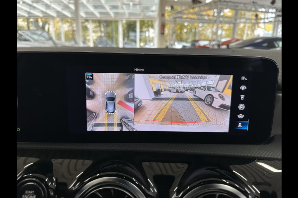 Mercedes-Benz A-Klasse 250e AMG ** LED, MBUX+, DISTR, PANORAMA, HuD, 2-Zone CLIMA, 19-inch LMV,  ** 1e EIG - UNFALLFREI ** ** INFORMEER OOK NAAR ONZE AANTREKKELIJKE FINANCIAL-LEASE TARIEVEN **