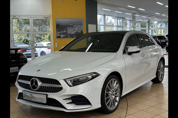 Mercedes-Benz A-Klasse 250e AMG ** LED, MBUX+, DISTR, PANORAMA, HuD, 2-Zone CLIMA, 19-inch LMV,  ** 1e EIG - UNFALLFREI ** ** INFORMEER OOK NAAR ONZE AANTREKKELIJKE FINANCIAL-LEASE TARIEVEN **