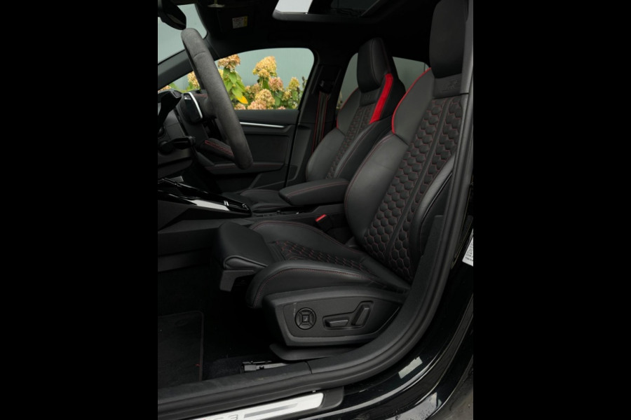 Audi RS3 Sportback 2.5 TFSI RS 3 quatt. PANO HUD NAVI CAMERA SPORTVELGEN