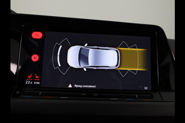 Volkswagen Golf 1.4 eHybrid Style 204 pk Automaat (DSG) | Navigatie | Parkeersensoren | Autom. airco (3 zones) | Stoelverwarming | LED koplampen |
