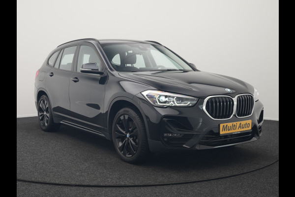 BMW X1 xDrive25e Sportline Plug In Hybrid 221pk Dealer O.H PHEV | Trekhaak Afn. | Head Up | Adaptive Cruise | Camera | Lederen Sportstoelen Verwarmd | M Sportstuur | Navigatie | DAB | 18"L.M |