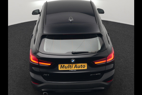 BMW X1 xDrive25e Sportline Plug In Hybrid 221pk Dealer O.H PHEV | Trekhaak Afn. | Head Up | Adaptive Cruise | Camera | Lederen Sportstoelen Verwarmd | M Sportstuur | Navigatie | DAB | 18"L.M |