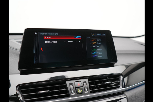 BMW X1 xDrive25e Sportline Plug In Hybrid 221pk Dealer O.H PHEV | Trekhaak Afn. | Head Up | Adaptive Cruise | Camera | Lederen Sportstoelen Verwarmd | M Sportstuur | Navigatie | DAB | 18"L.M |