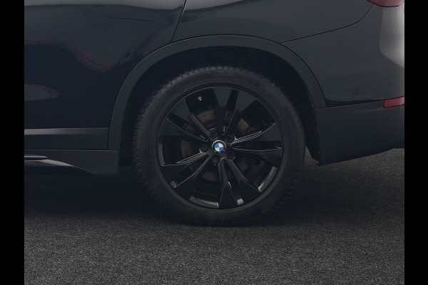 BMW X1 xDrive25e Sportline Plug In Hybrid 221pk Dealer O.H PHEV | Trekhaak Afn. | Head Up | Adaptive Cruise | Camera | Lederen Sportstoelen Verwarmd | M Sportstuur | Navigatie | DAB | 18"L.M |