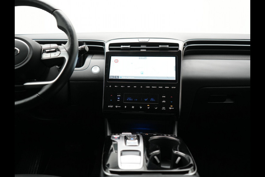 Hyundai Tucson 1.6 T-GDI Premium Sky 4WD Plug In Hybrid 266pk Dealer O.H PHEV | Panodak | Adaptive Cruise | Camera | Krell Soundsystem | Keyless | Lederen Sporstoelen Memory & Ventilatie | Verwarmde Sportstoelen & Stuur | Apple Carplay | Pilot Assist | Navigatie |