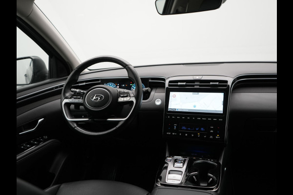 Hyundai Tucson 1.6 T-GDI Premium Sky 4WD Plug In Hybrid 266pk Dealer O.H PHEV | Panodak | Adaptive Cruise | Camera | Krell Soundsystem | Keyless | Lederen Sporstoelen Memory & Ventilatie | Verwarmde Sportstoelen & Stuur | Apple Carplay | Pilot Assist | Navigatie |