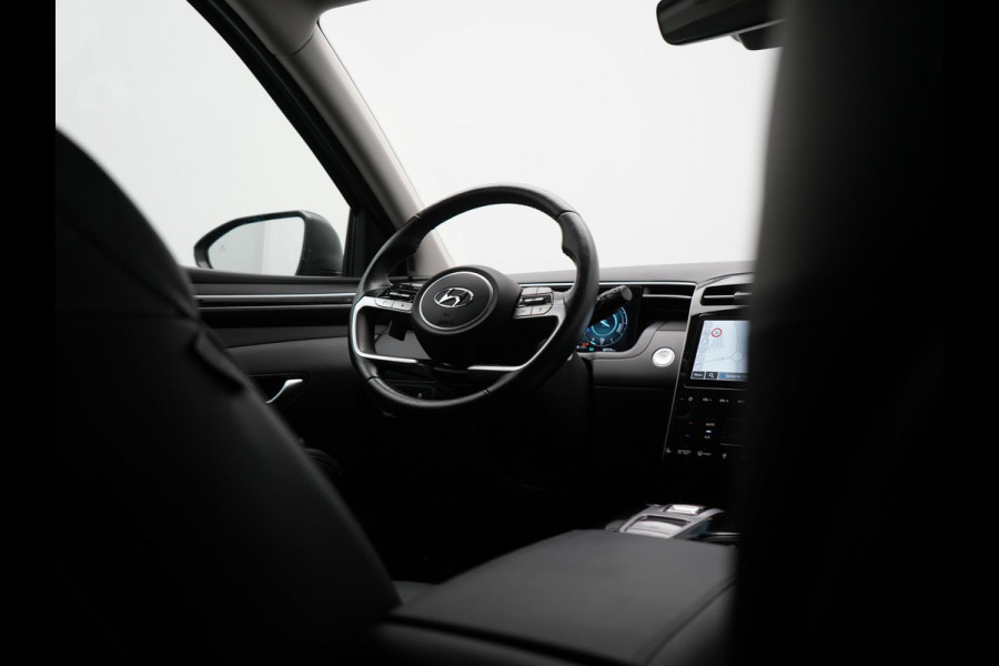 Hyundai Tucson 1.6 T-GDI Premium Sky 4WD Plug In Hybrid 266pk Dealer O.H PHEV | Panodak | Adaptive Cruise | Camera | Krell Soundsystem | Keyless | Lederen Sporstoelen Memory & Ventilatie | Verwarmde Sportstoelen & Stuur | Apple Carplay | Pilot Assist | Navigatie |