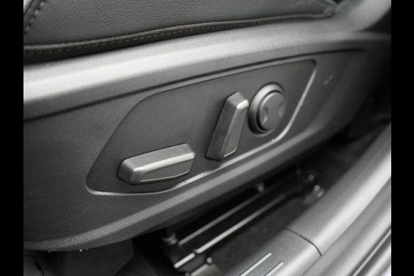 Hyundai Tucson 1.6 T-GDI Premium Sky 4WD Plug In Hybrid 266pk Dealer O.H PHEV | Panodak | Adaptive Cruise | Camera | Krell Soundsystem | Keyless | Lederen Sporstoelen Memory & Ventilatie | Verwarmde Sportstoelen & Stuur | Apple Carplay | Pilot Assist | Navigatie |