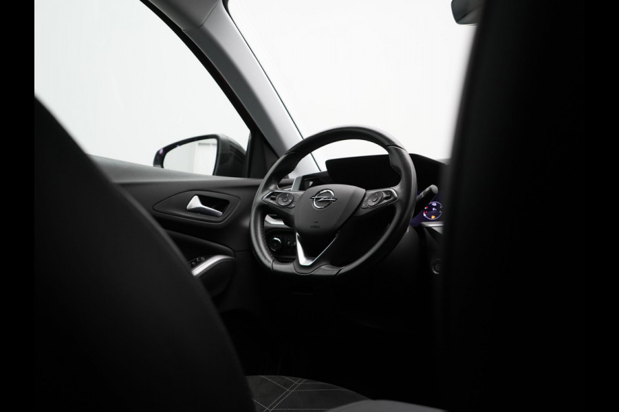Opel Grandland 1.6 Turbo GS Line Facelift Plug In Hybrid 225pk Dealer O.H PHEV | Adaptive Cruise | 360 Camera | Matrix LED | Black Optic | Alcantara Sporstoelen Verwarmd | Apple Carplay | Sfeerverlichting | Navigatie | Virtual | DAB | 18"L.M |