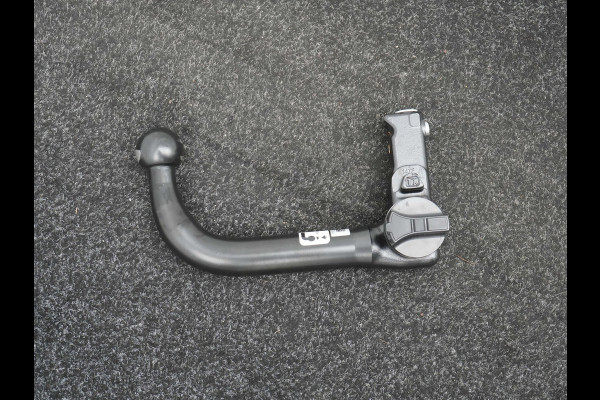 Ford Kuga 2.5 Titanium Plug In Hybrid 225pk Dealer O.H. PHEV | Panodak | Trekhaak Afneembaar | Adaptive Cruise | 360 Camera | Bang&Olufsen | Sportstoelen & Stuur Verwarmd | Keyless | Blis | Navigatie | DAB |