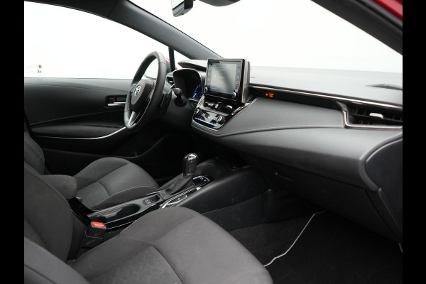Toyota Corolla Touring Sports 2.0 Hybrid Dynamic 180pk Dealer O.H. | Adaptive Cruise | Camera | Sportstoelen & Stuur Verwarmd | Apple Carplay | Keyless | Blis | Navigatie | DAB |