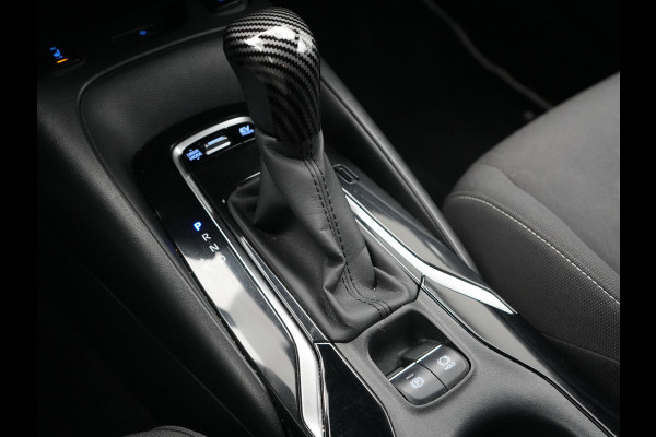 Toyota Corolla Touring Sports 2.0 Hybrid Dynamic 180pk Dealer O.H. | Adaptive Cruise | Camera | Sportstoelen & Stuur Verwarmd | Apple Carplay | Keyless | Blis | Navigatie | DAB |