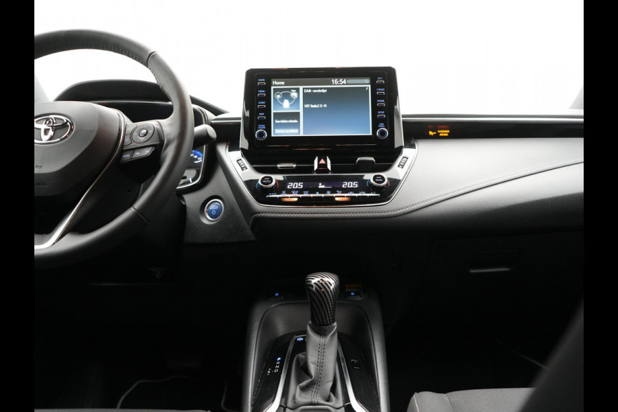 Toyota Corolla Touring Sports 2.0 Hybrid Dynamic 180pk Dealer O.H. | Adaptive Cruise | Camera | Sportstoelen & Stuur Verwarmd | Apple Carplay | Keyless | Blis | Navigatie | DAB |