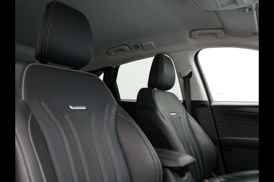 Ford Kuga 2.5 Vignale Plug In Hybrid 225pk Dealer O.H. PHEV | Trekhaak Afneembaar | Head Up | 360 Camera | Adaptive Cruise | Lederen Sportstoelen Memory & Verwarmd | Bang&Olufsen | Stuur Verwarmd | Apple Carplay | Blis | Keyless | Navigatie | DAB