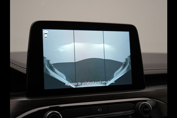 Ford Kuga 2.5 Vignale Plug In Hybrid 225pk Dealer O.H. PHEV | Trekhaak Afneembaar | Head Up | 360 Camera | Adaptive Cruise | Lederen Sportstoelen Memory & Verwarmd | Bang&Olufsen | Stuur Verwarmd | Apple Carplay | Blis | Keyless | Navigatie | DAB