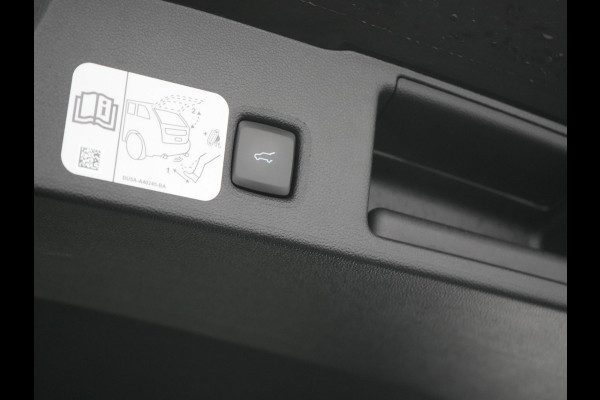 Ford Kuga 2.5 Vignale Plug In Hybrid 225pk Dealer O.H. PHEV | Trekhaak Afneembaar | Head Up | 360 Camera | Adaptive Cruise | Lederen Sportstoelen Memory & Verwarmd | Bang&Olufsen | Stuur Verwarmd | Apple Carplay | Blis | Keyless | Navigatie | DAB